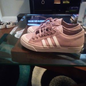 Adidas low